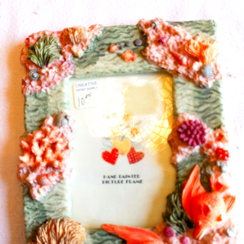 2 picture Resin frames set   ......size 3 X 5